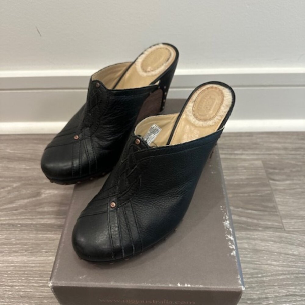 Ugg Abigail Sheepskin Leather Studded Wedge Mule Clogs Black Sz 8.5